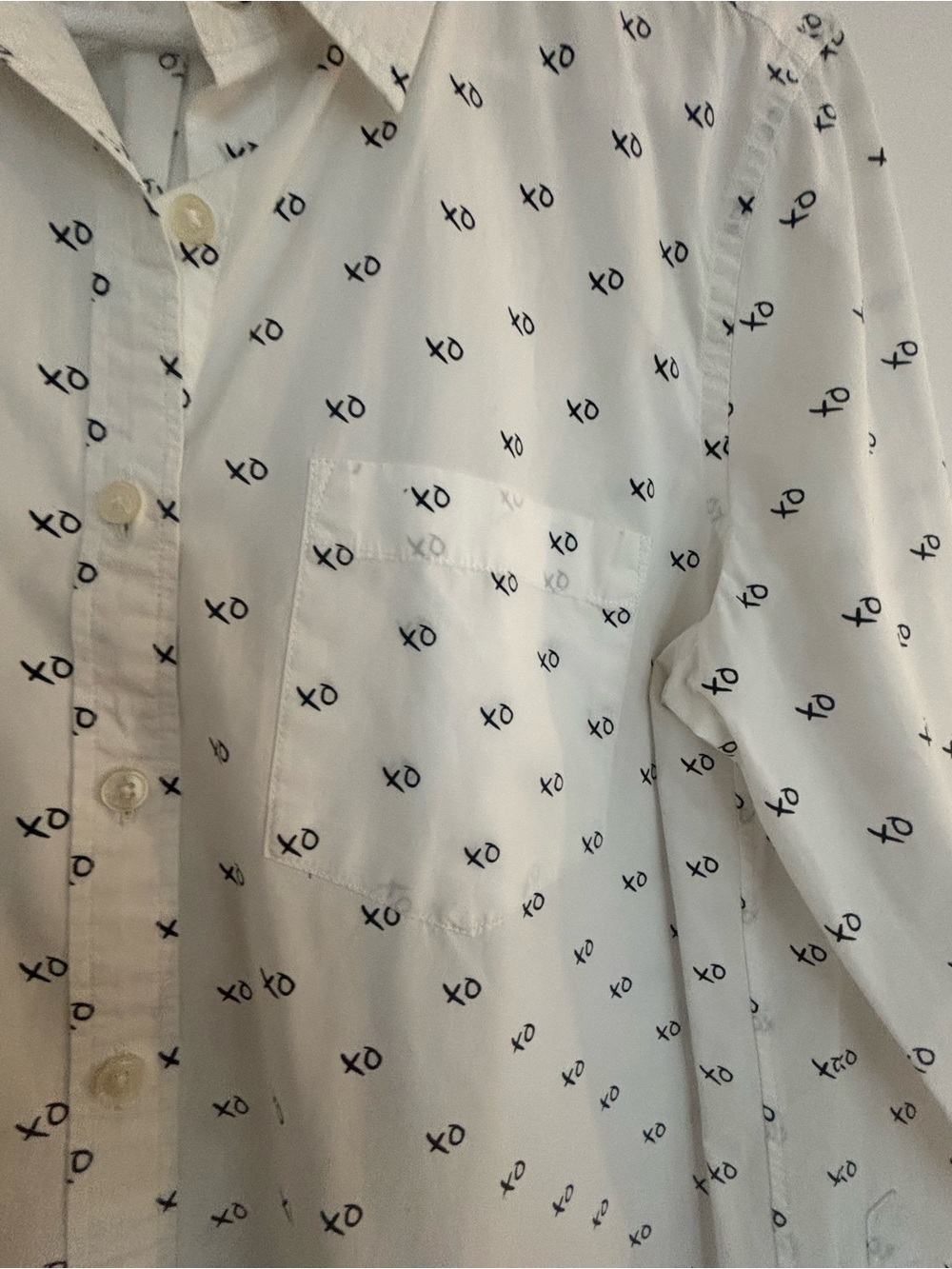 Banana Republic White Shirt with Small Navy Motif - Picture 5 of 6